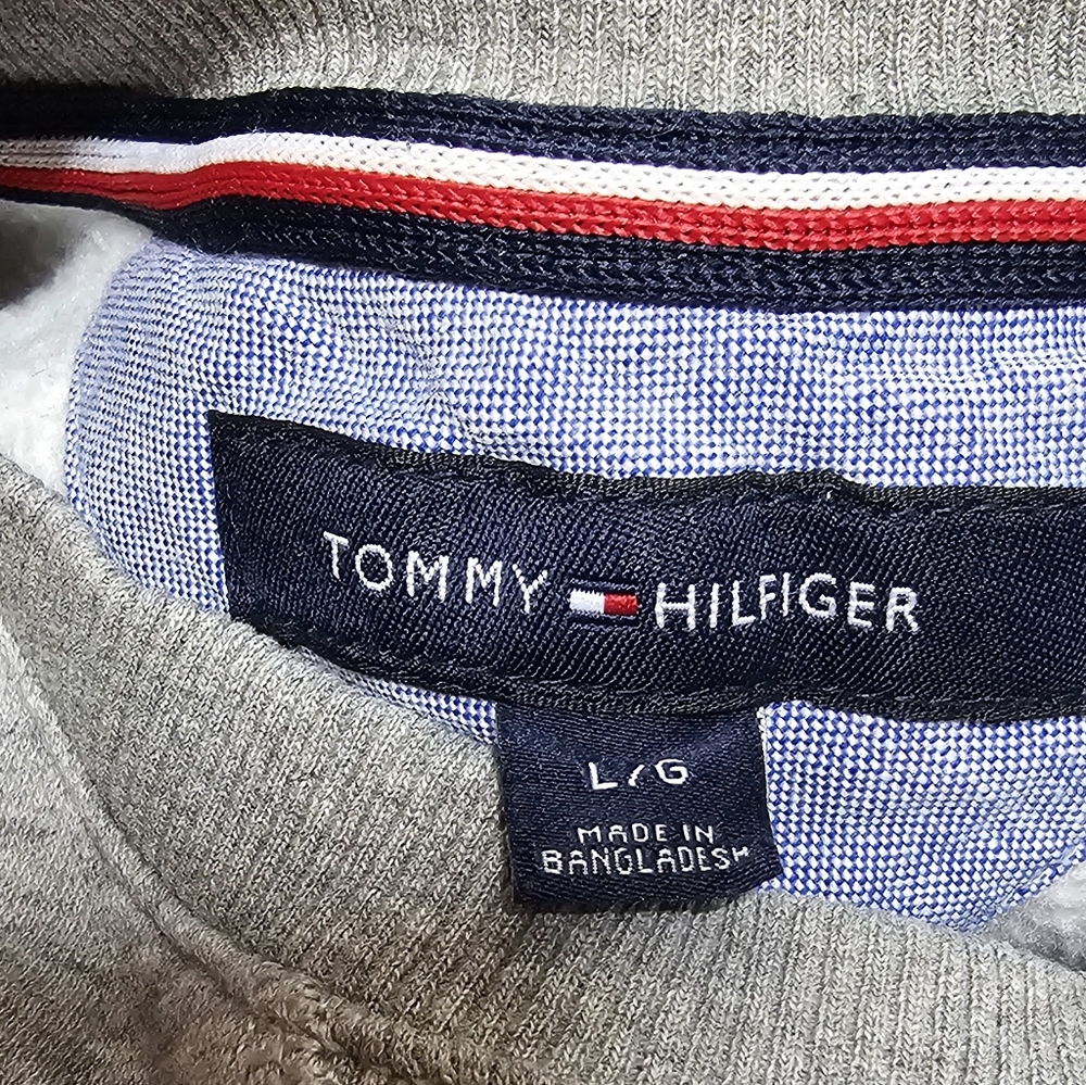 Tommy Hilfiger Crewneck Sweater - Picture 2 of 4